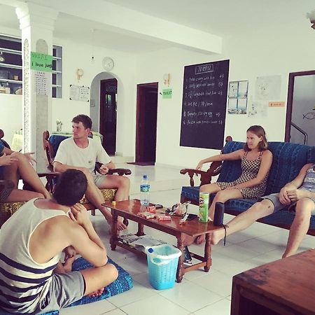 Jungle Guest House ガル エクステリア 写真